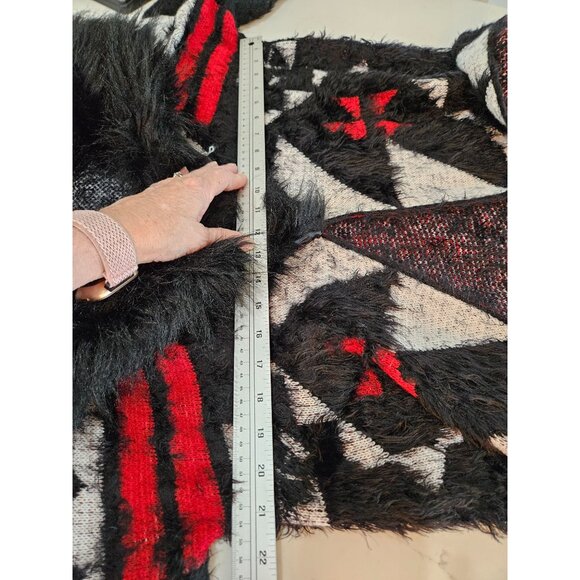 BCBGMAXAZRIA Faux Fur Trim Cardigan Sweater Large Black/Red Aztec Tribal Boho - Picture 11 of 12